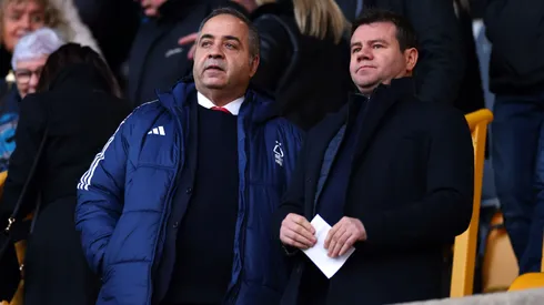 Ross Wilson (à direita) estava no Nottingham Forest e foi contratado pelo Newcastle