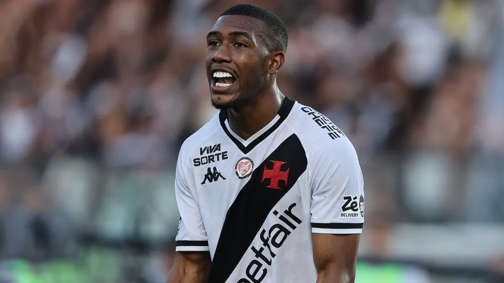 Rayan, alvo do Barcelona, em ação com o Vasco (Photo by Wagner Meier/Getty Images)