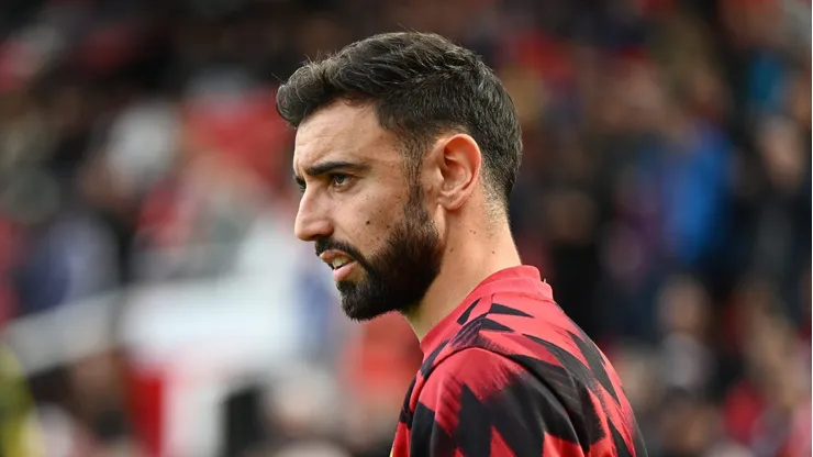 Bruno Fernandes, do Manchester United, não conversa com futebol árabe. (Photo by Gareth Copley/Getty Images)