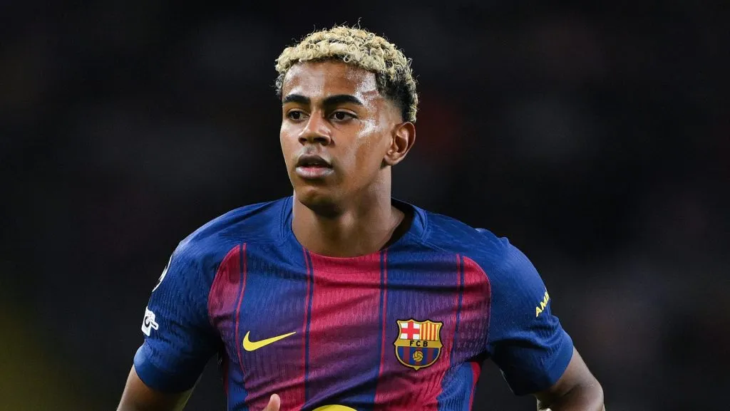 Lamine Yamal pelo Barcelona