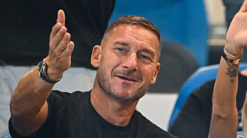 Revelado no Real Madrid, Nico Paz é acompanhado por Totti na Série A. (Photo by Simone Arveda/Getty Images)