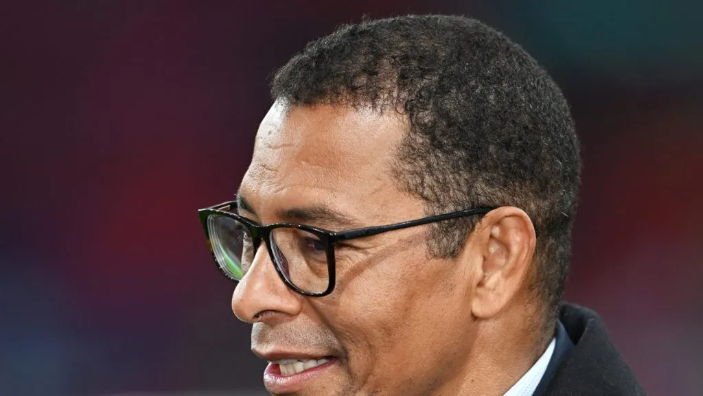 O meio-campista espanhol Martin Zubimendi rapidamente se firmou no Arsenal, formando uma parceria sólida com Declan Rice e conquistando elogios de especialistas como Gilberto Silva, graças ao seu posicionamento preciso, passes qualificados e adaptação imediata à Premier League. (Photo: Hewitt/Getty Images)