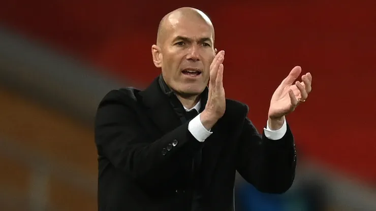 Zinédine Zidane pelo Real Madrid. (Foto: Shaun Botterill/Getty Images)