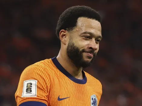 Depay é alvo de críticas da Fiel