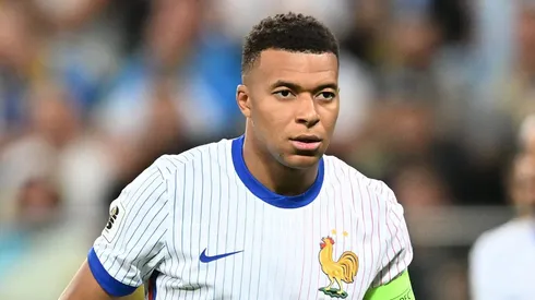 Mbappé lidera o ataque poderoso da França. Foto: Mateusz Slodkowski/Getty Images