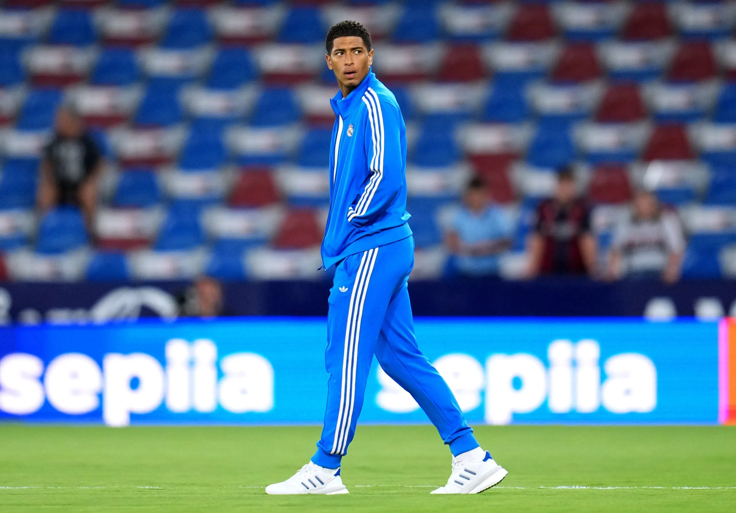 Bellingham é intocável no Real Madrid. Foto: Aitor Alcalde/Getty Images