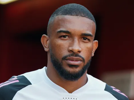 Bremer passa por nova cirurgia e será desfalque por um mês