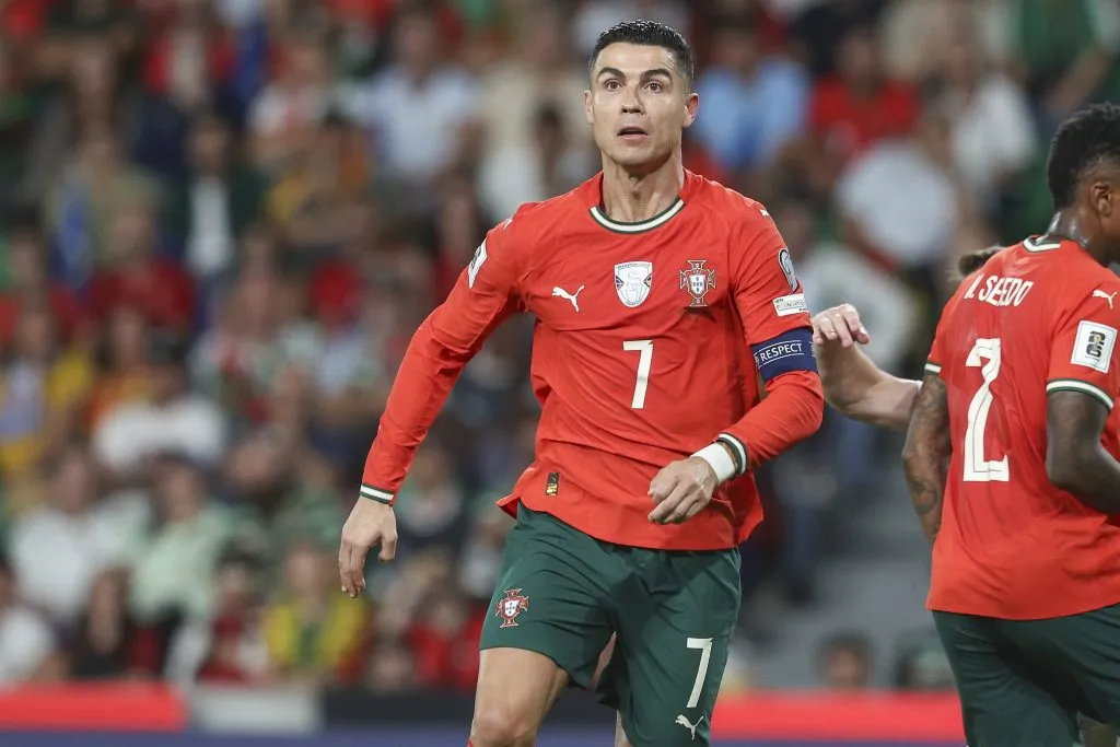 Cristiano Ronaldo em ação pela Seleção de Portugal. (Photo by Carlos Rodrigues/Getty Images)