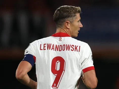 Lewandowski sofre lesão e deve desfalcar Barcelona por mais de um mês