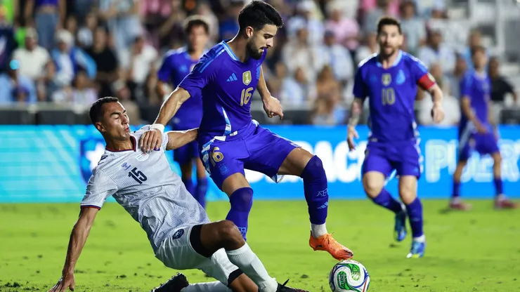 Flaco López, do Palmeiras, deu assistência para um dos gols da Argentina