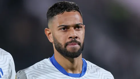Renan Lodi decide retornar ao futebol europeu após sair do Al-Hilal e frustra os planos do Vasco. Foto: Abdullah Ahmed/Getty Images
