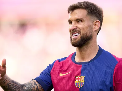 Iñigo Martínez revela que escondeu saída do Barcelona de Flick