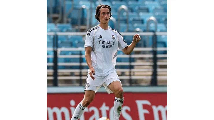 Após mais de um ano longe dos gramados, Joan Martínez voltou aos treinos do Real Madrid. (Foto: Reprodução)