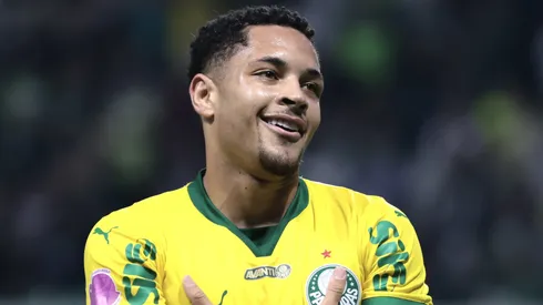 Vitor Roque, atacante do Palmeiras. (Foto: Marcello Zambrana/AGIF)