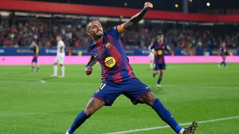 Raphinha comemorando gol pelo Barcelona. Foto: David Ramos/Getty Images