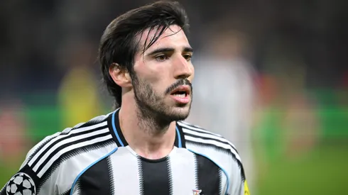 Sandro Tonali, meia do Newcastle – Foto: Stuart Franklin/Getty Images