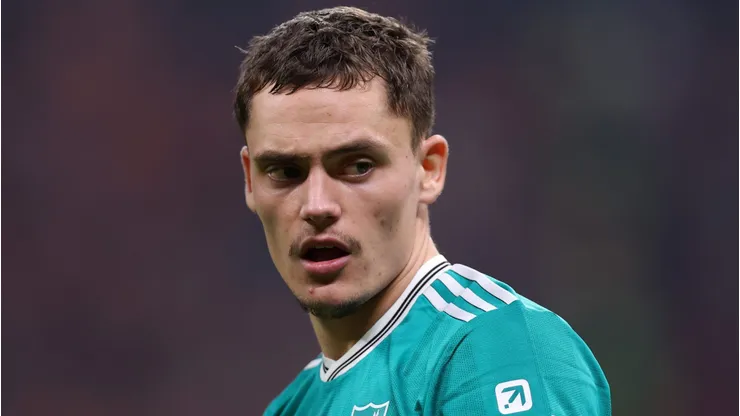 Florian Wirtz, jogador do Liverpool, que vem sofrendo com algumas críticas (Foto: Justin Setterfield/Getty Images)