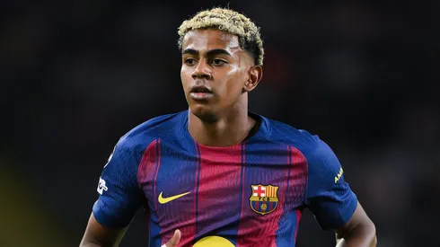 Lamine Yamal avisa ao Barcelona que não poderá mais dar autógrafos após fechar acordo comercial.(Photo by David Ramos/Getty Images)