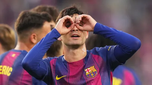 Pedri comemorando um gol pelo Barcelona. Foto: Alex Caparros/Getty Images