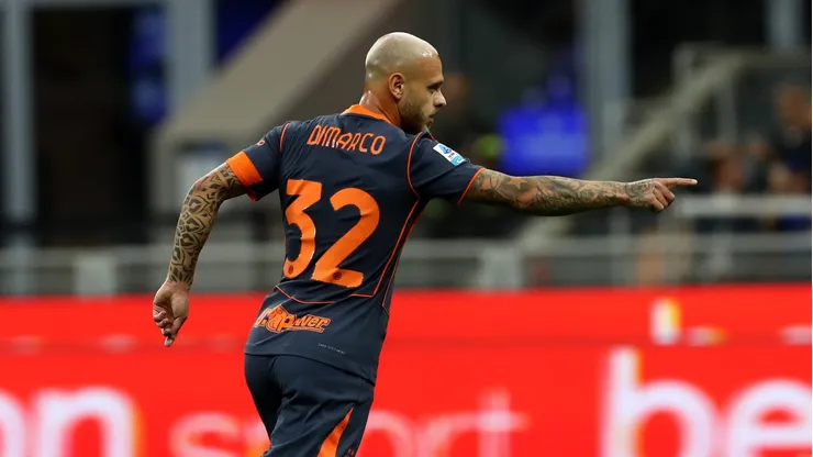O Manchester United reacende interesse em Federico Dimarco, lateral-esquerdo da Inter, enquanto a equipe italiana busca proteger seu jogador e avaliar qualquer oferta. (Photo by Marco Luzzani/Getty Images)