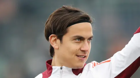 Dybala, atacante da Roma, é especulado no Flamengo e possibilidade de mercado foi discutida nas redes sociais – Foto: Timothy Rogers/Getty Images