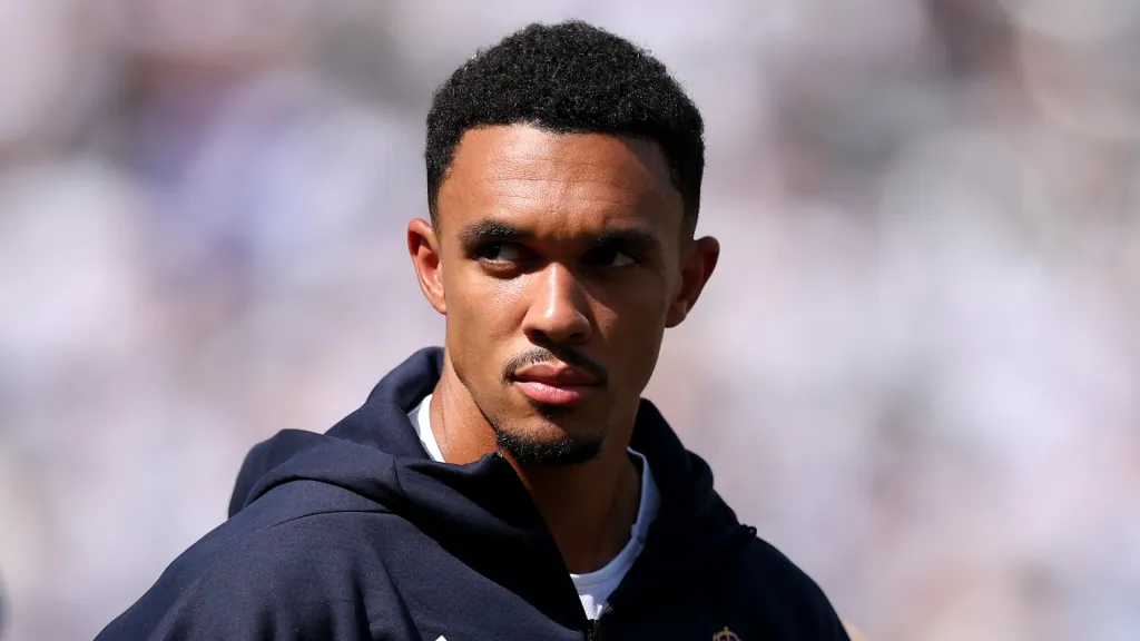 Trent Alexander-Arnold antes de jogo do Real Madrid (Foto: Luke Hales/Getty Images)