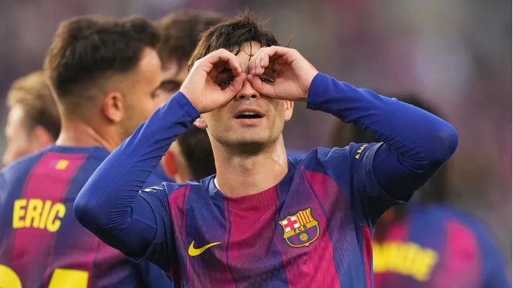 Pedri, do Barcelona, é elogiado por Mendilibar: “Nos faz esquecer Xavi e Iniesta”. (Photo by Alex Caparros/Getty Images)