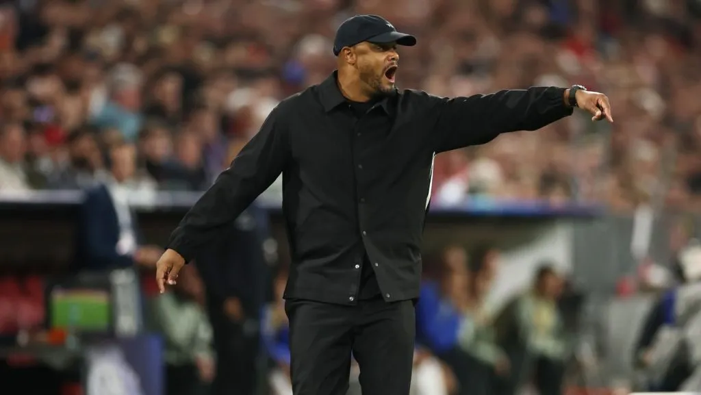 Vincent Kompany reage durante partida da Liga dos Campeões. Foto: Alex Grimm/Getty Images