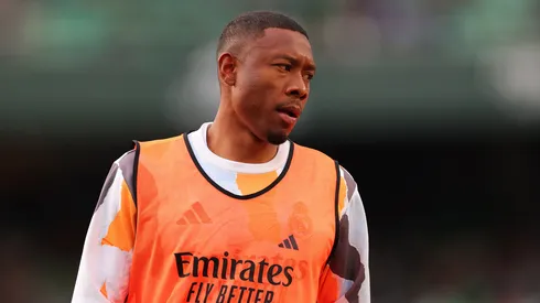 David Alaba, do Real Madrid, retornou aos treinamentos nesta sexta-feira (7), e há chance dele treinar novamente no sábado e ser relacionado para o próximo jogo (Foto: Fran Santiago/Getty Images)