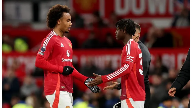 Zirkzee e Mainoo, pelo Manchester United (Foto: Carl Recine/Getty Images)