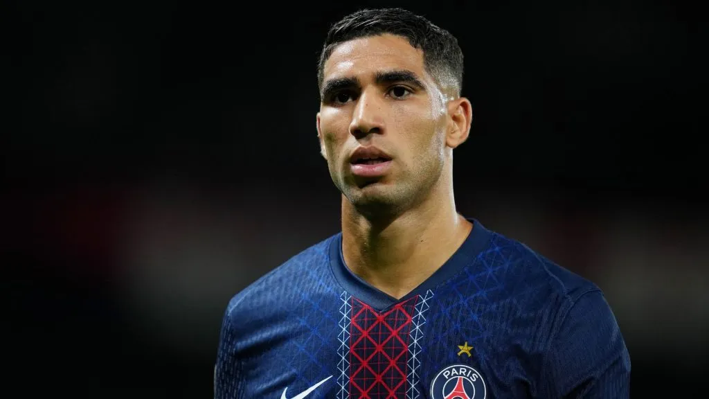 Hakimi venceu títulos pelo PSG e está na briga para ser eleito o melhor jogador africano de 2025 (foto: Franco Arland/Getty Images)