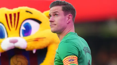 Barcelona está disposto a emprestar Ter Stegen em meio ao interesse do Newcastle. (Photo by Alex Caparros/Getty Images)