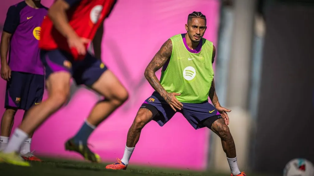 Raphinha voltou a treinar no Barcelona e está recuperado para jogar contra o Real Madrid (foto: Marc Graupera/Barcelona)