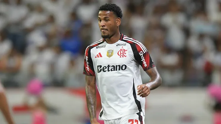 Cleiton, zagueiro do Flamengo. (Foto: Jhony Pinho/AGIF)