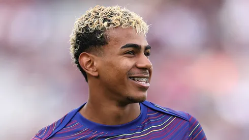 Lamine Yamal, do Barcelona, provoca o Real Madrid antes do El Clásico: "Eles roubam e depois...".(Photo by Judit Cartiel/Getty Images)