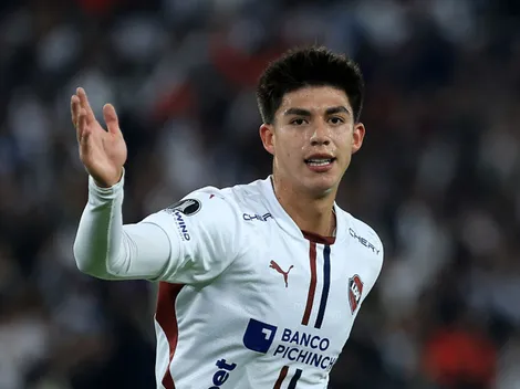 Gabriel Villamíl, da LDU, anota 2 gols contra o Palmeiras