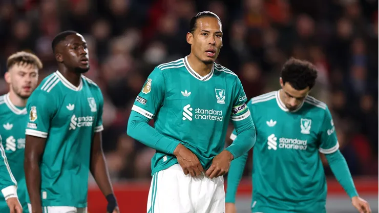 Liverpool é derrotado pelo Brentford e conhece a sua quarta derrota seguida na Premier League. (Foto: Alex Pantling/Getty Images)