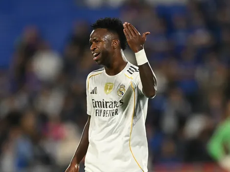 Torcida defende Vini Jr. na web