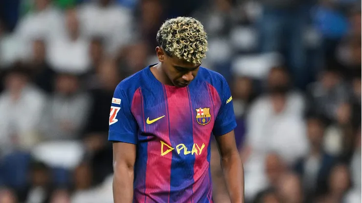 Barcelona perde para Real Madrid e De Jong defende fala polêmica de Yamal. (Photo by David Ramos/Getty Images)