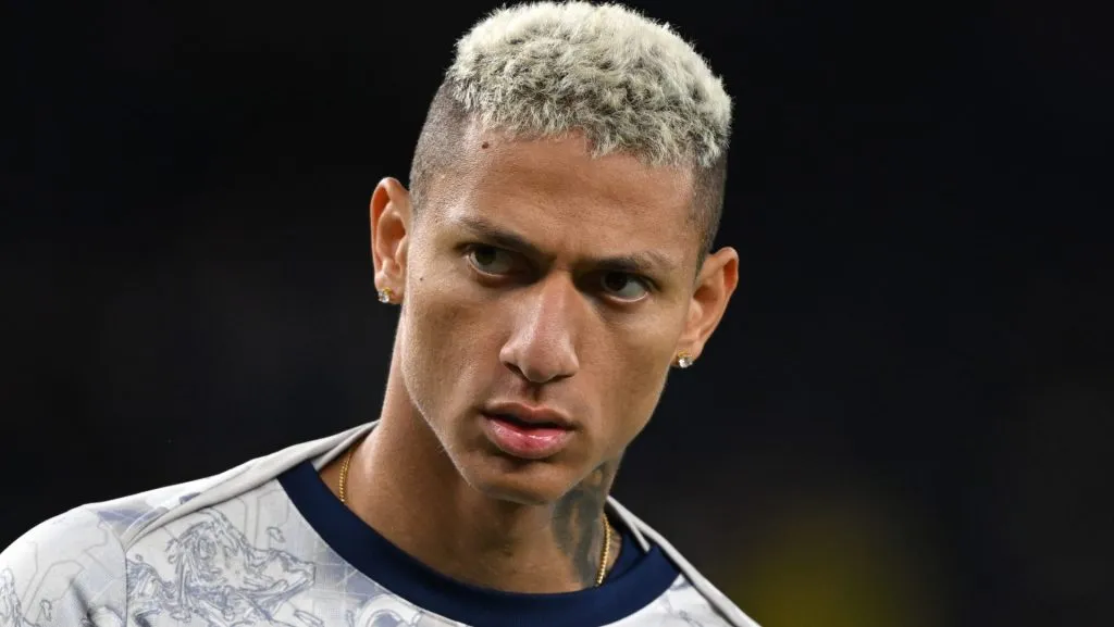 Richarlison, alvo do Flamengo, durante um jogo do Tottenham