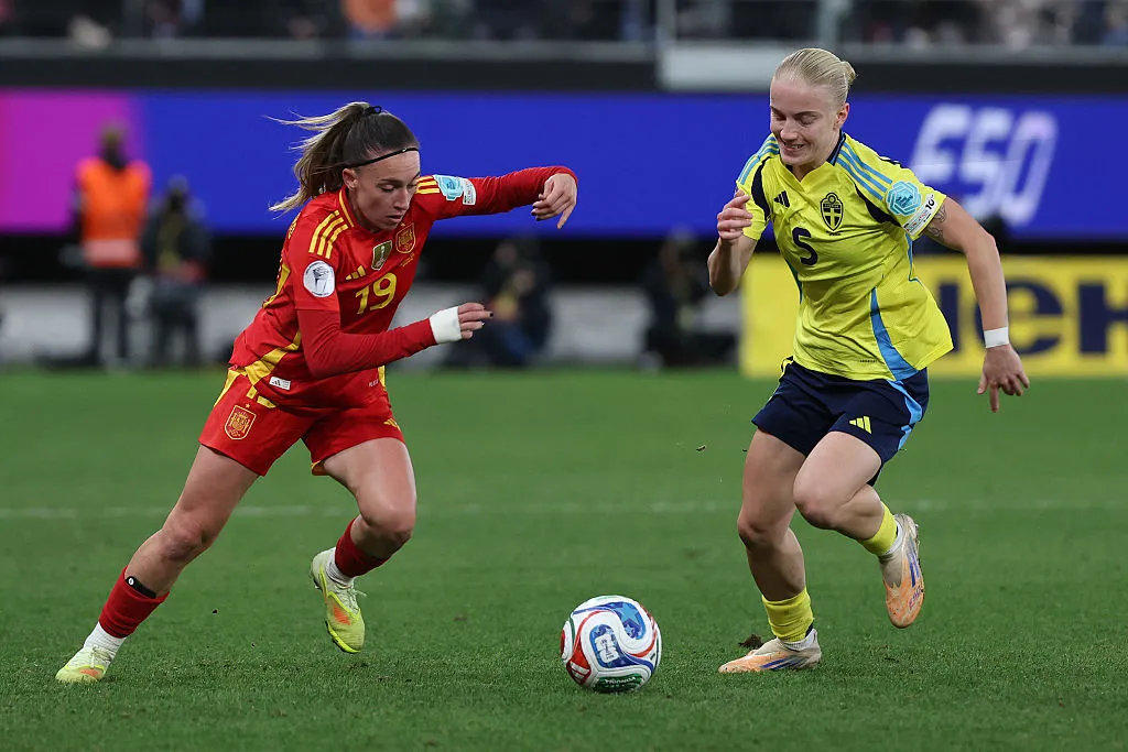 Espanha chegou para a partida com uma vantagem de quatro gol – Foto: Michael Campanella/Getty Images