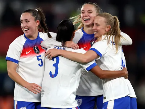 Inglaterra vence a Austrália por 3 a 0 em amistoso