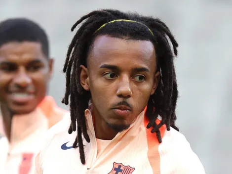 Jules Koundé tem posição ameaçada no Barcelona por Xavi Espart