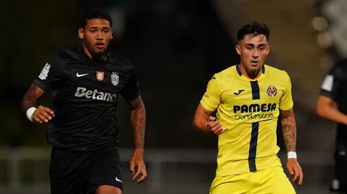 Rayan Lucas chegou a Lisboa como aposta, mas virou peça importante no esquema de Rui Borges. (Foto de Gualter Fatia/Getty Images)