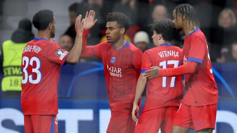 Doué se lesiona em partida do PSG na Ligue 1. (Photo by Alex Grimm/Getty Images)