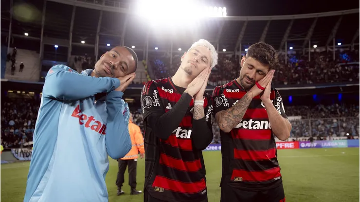 Jogadores do Flamengo ironizam Martirena, do Racing - Foto: Adriano Fontes/Flamengo