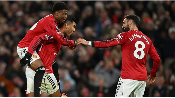 O Manchester United encara o Nottingham Forest neste sábado (01). Foto: Shaun Botterill/Getty Images)