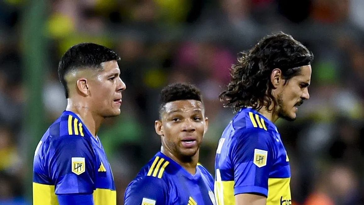 Marcos Rojo, Frank Fabra e Edinson Cavani com a camisa do Boca Juniors (Foto: Marcelo Endelli/Getty Images)