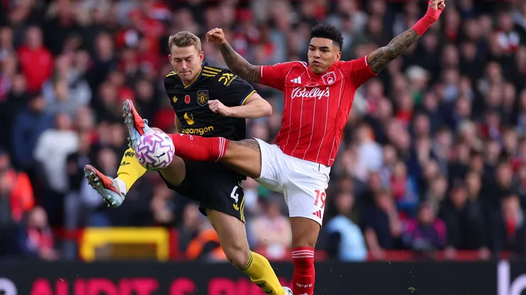 Nottingham Forest e Manchester United se enfrentaram pela Premier League