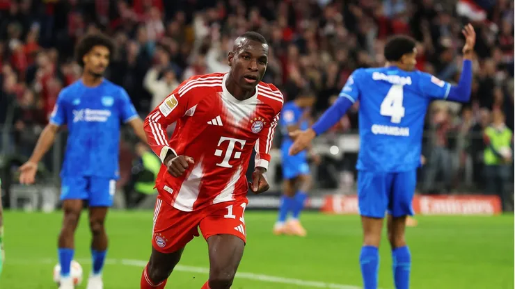 Nicolas Jackson em jogo do Bayern de Munique. Foto: Alexander Hassenstein/Getty Images